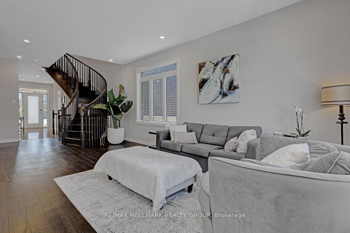 317 Lysander Place photo 7