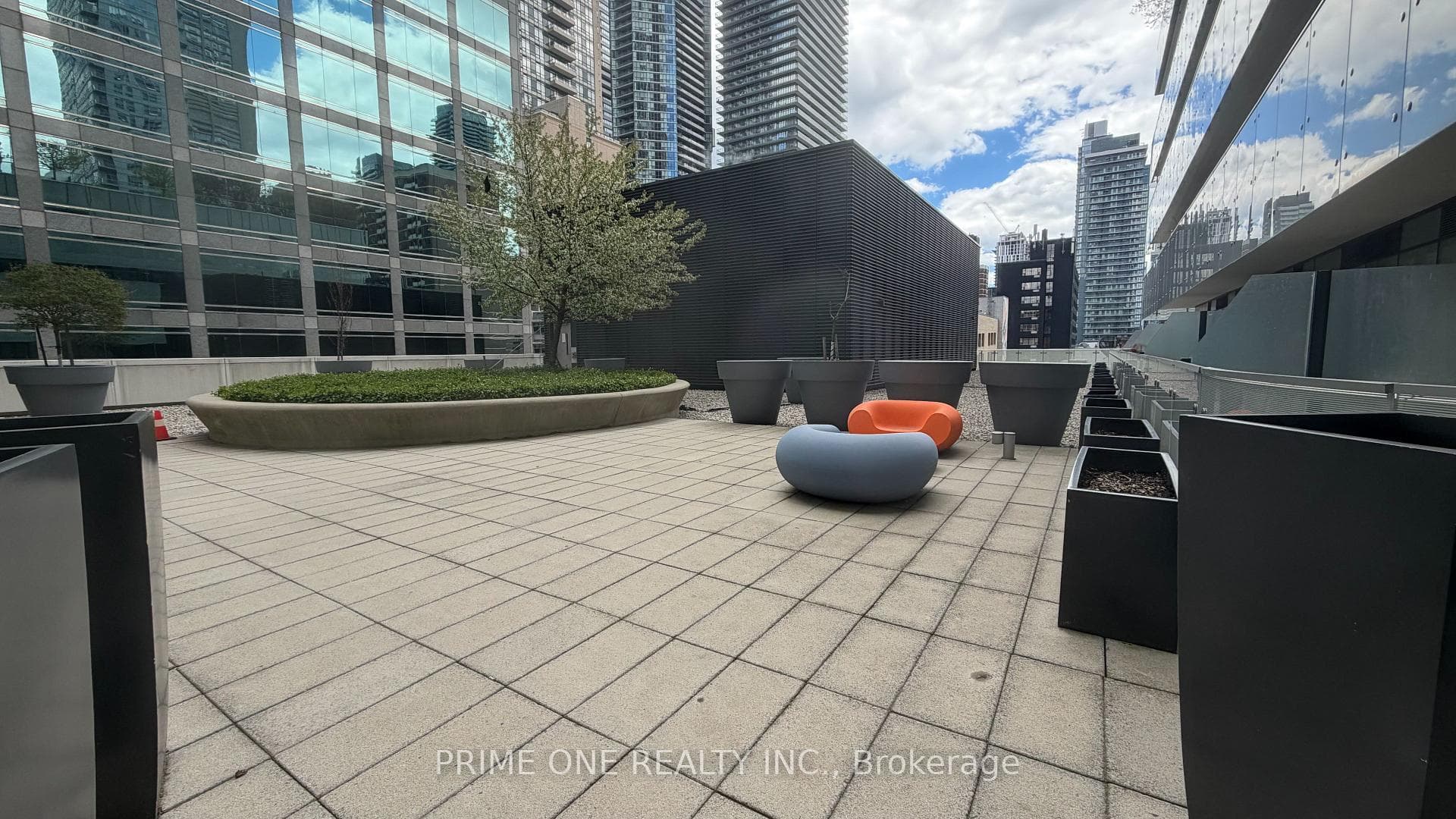1 Bloor Street Unit 1704 photo 24