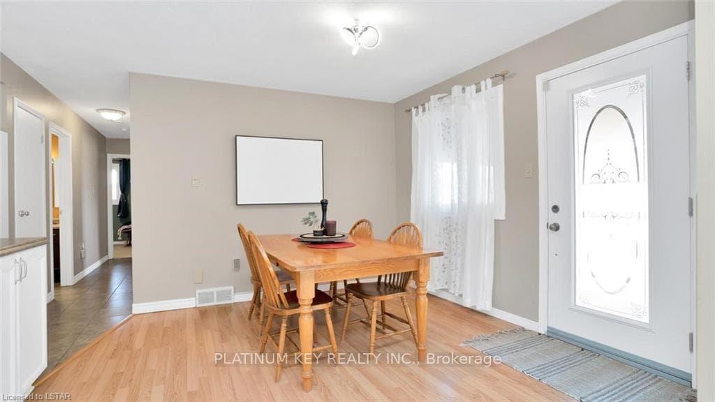 368 MCKELLAR Street photo 9