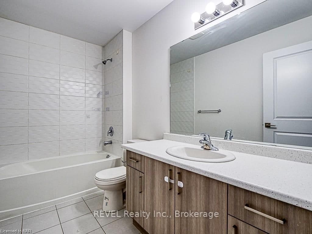 520 GREY Street Unit 11 photo 30