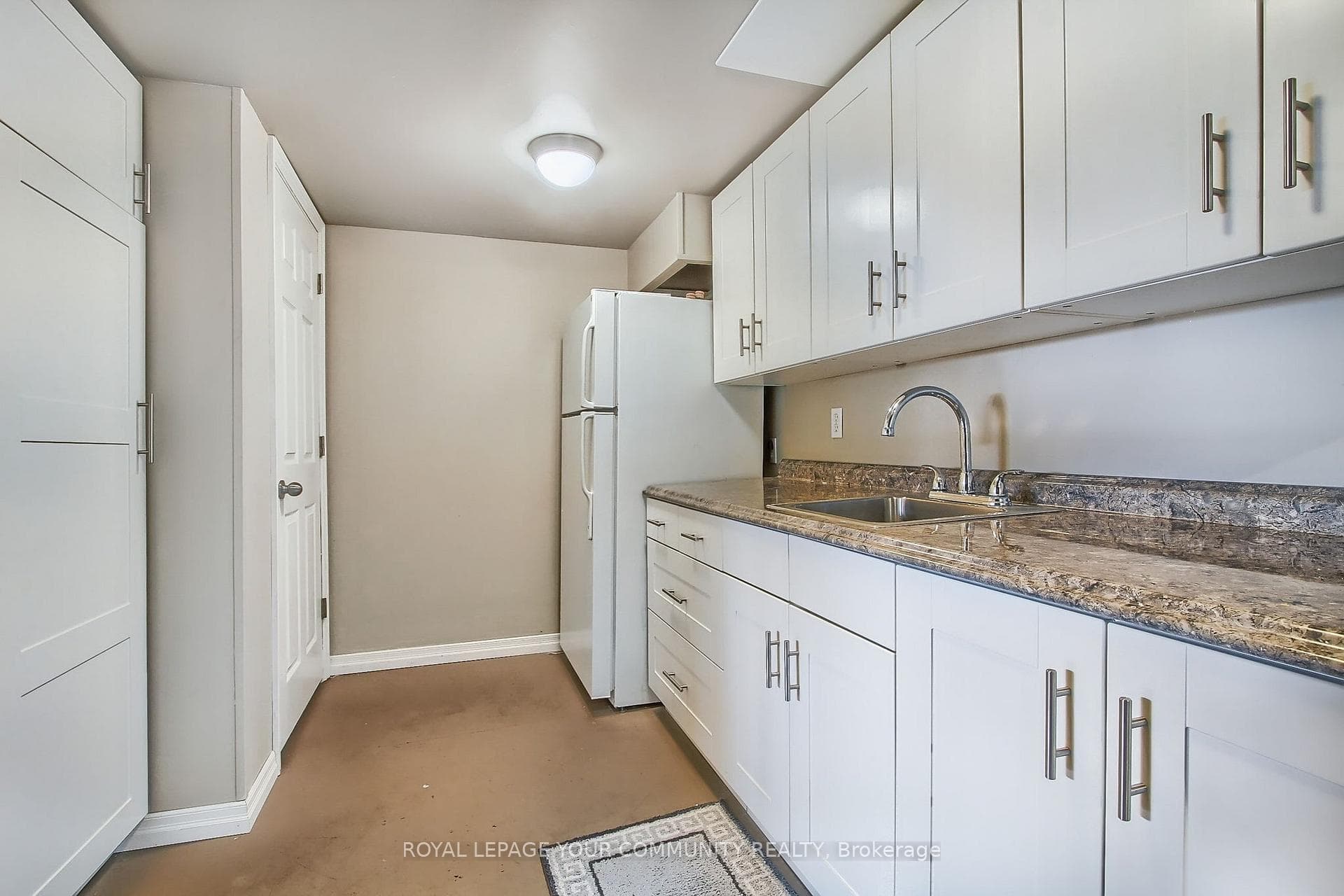 18 Oak Court photo 23