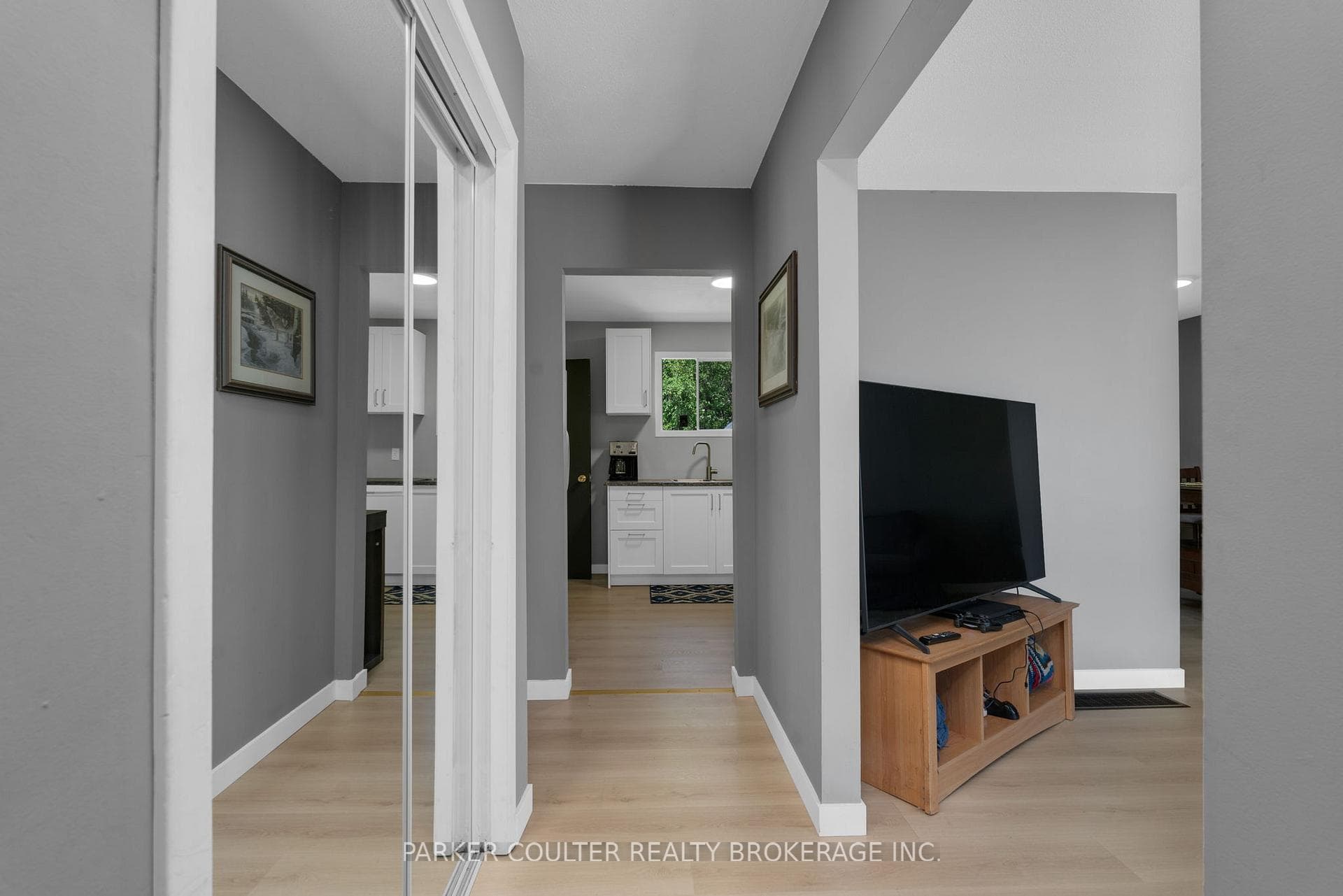 469 Barnes Avenue photo 7