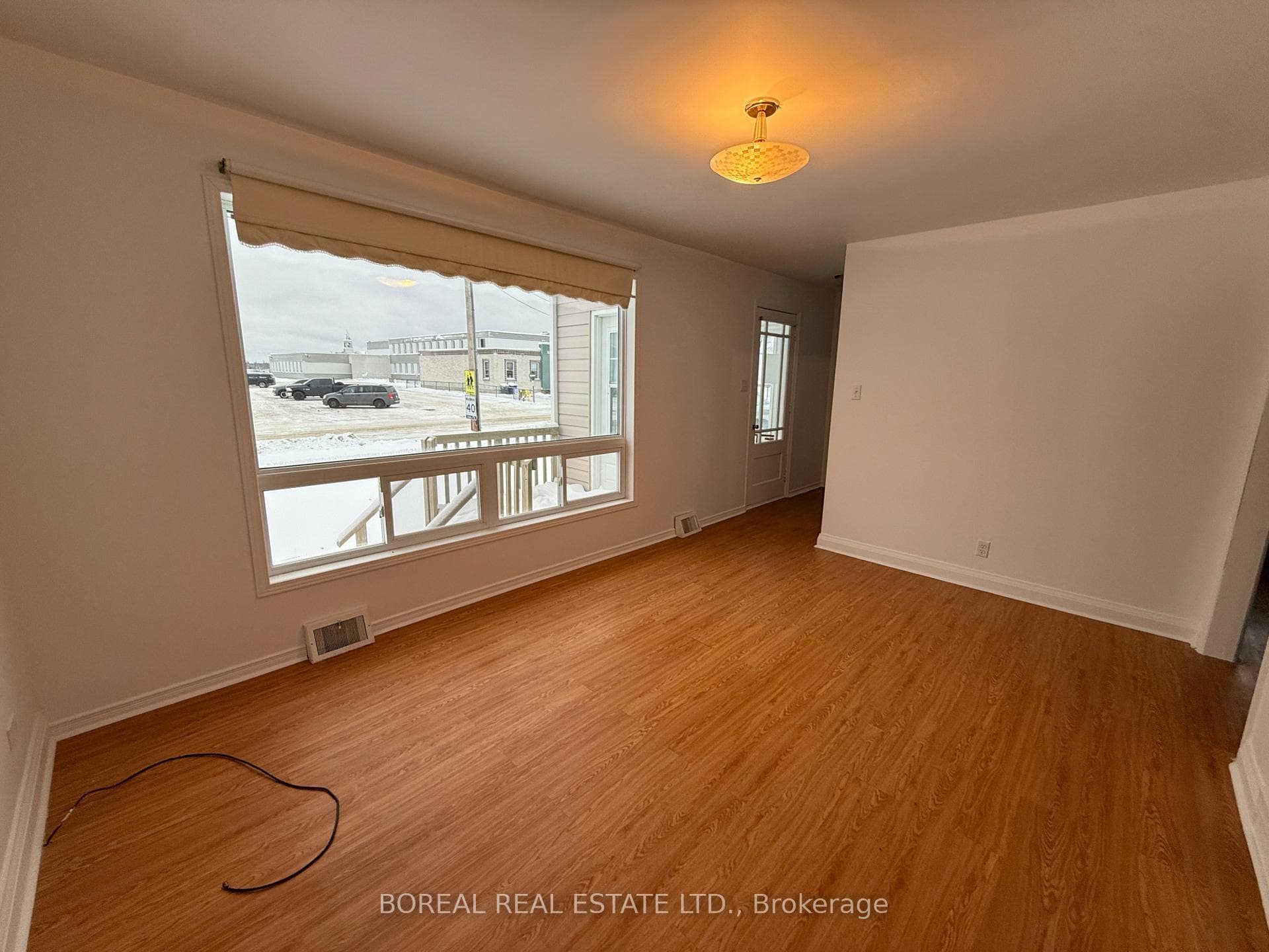 101 Ross Road photo 14