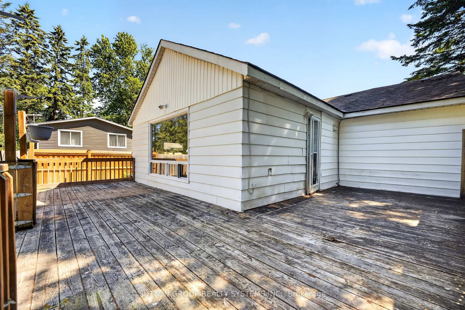 2082 Lilac Drive photo 22