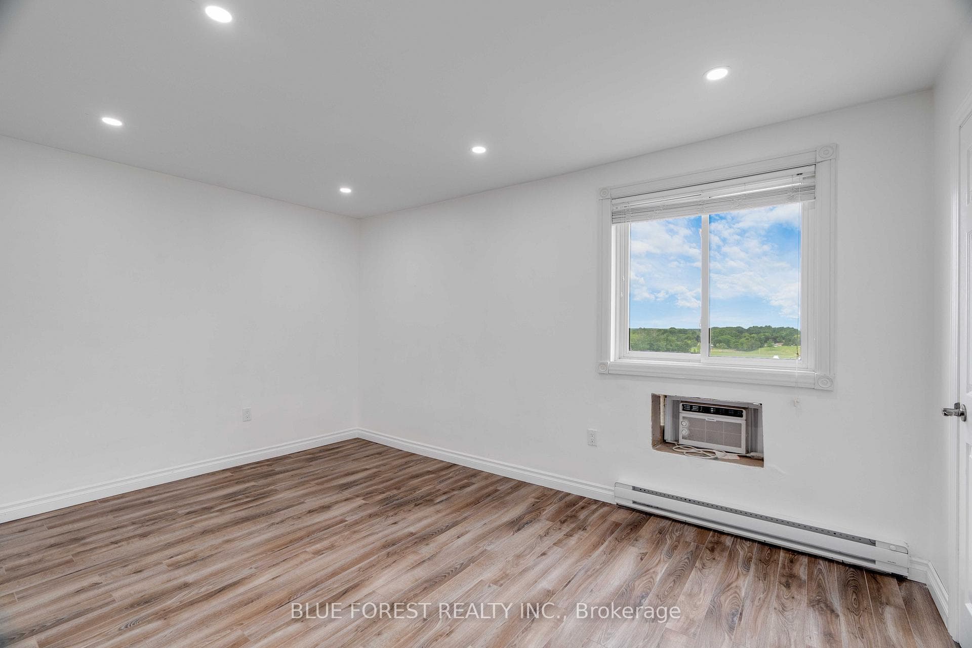 1106 Jalna Boulevard Unit 705 photo 19