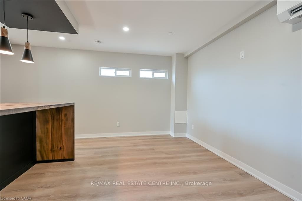 43 Mahony Avenue Unit 3 photo 14