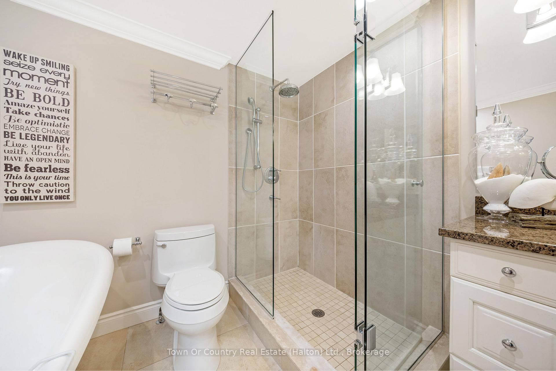 491 White Drive photo 26