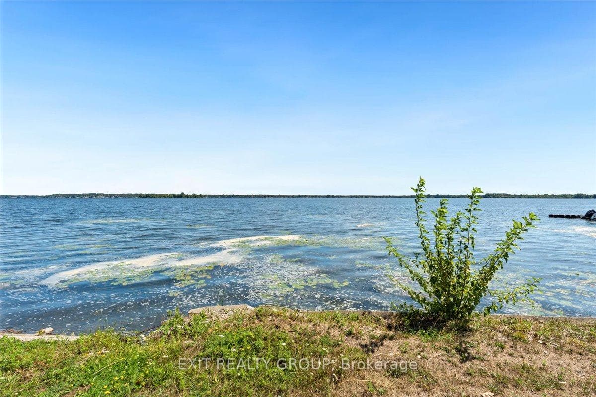 22649 Loyalist Parkway photo 37