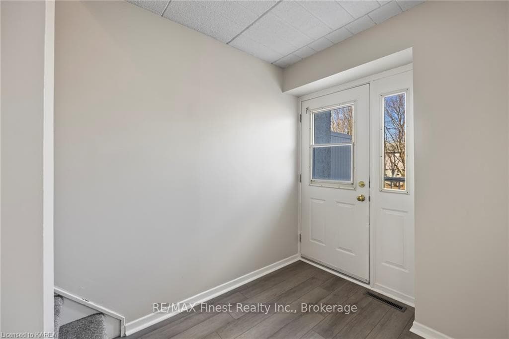 4427 BATH Road Unit 12 photo 18