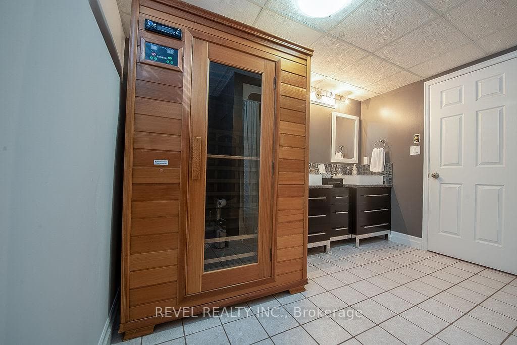 1150 Park Avenue photo 43