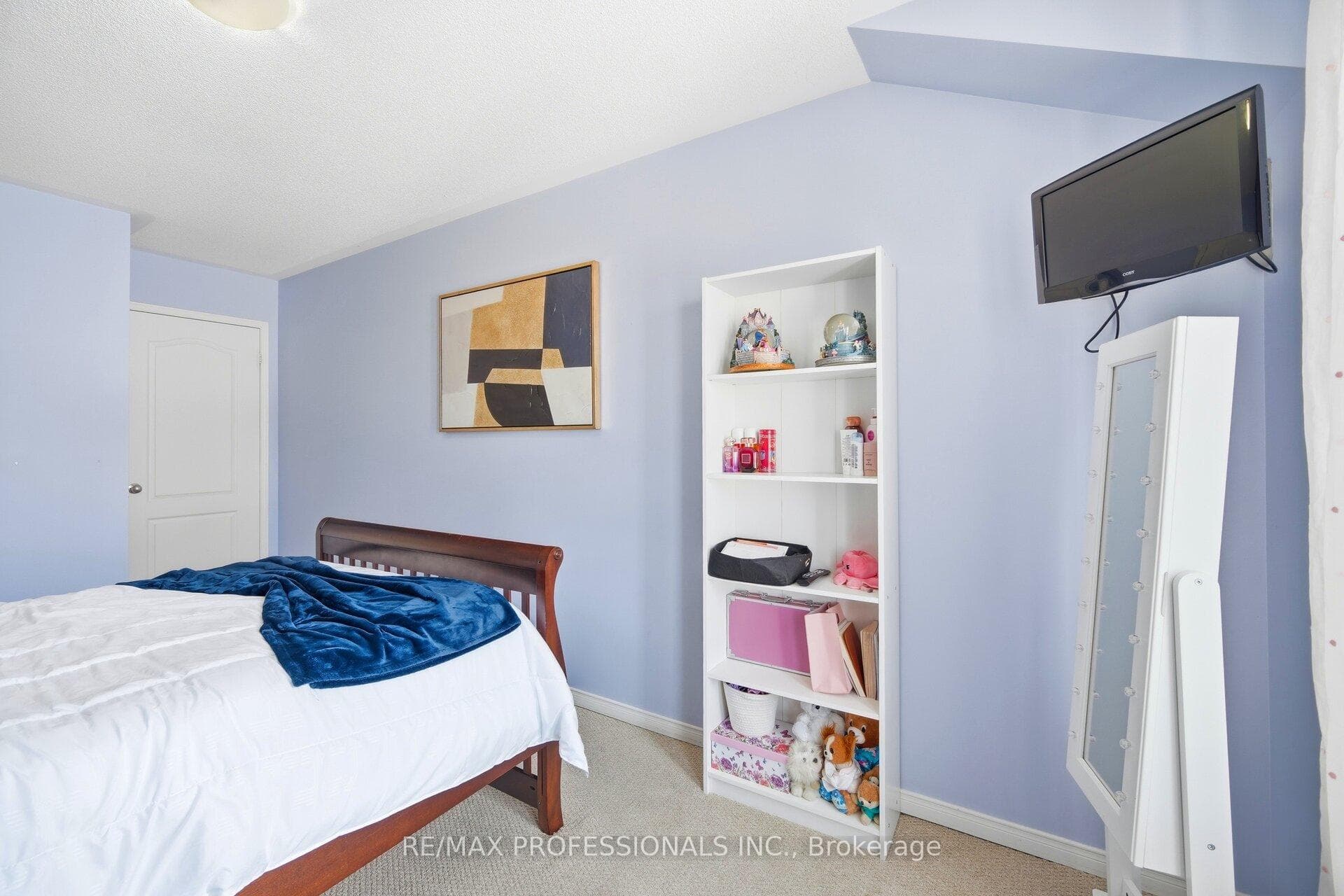 56 Lightcatcher Circle photo 29