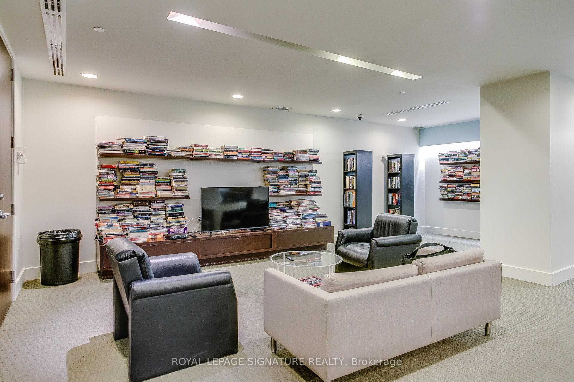 208 Queens Quay Unit 3107 photo 33