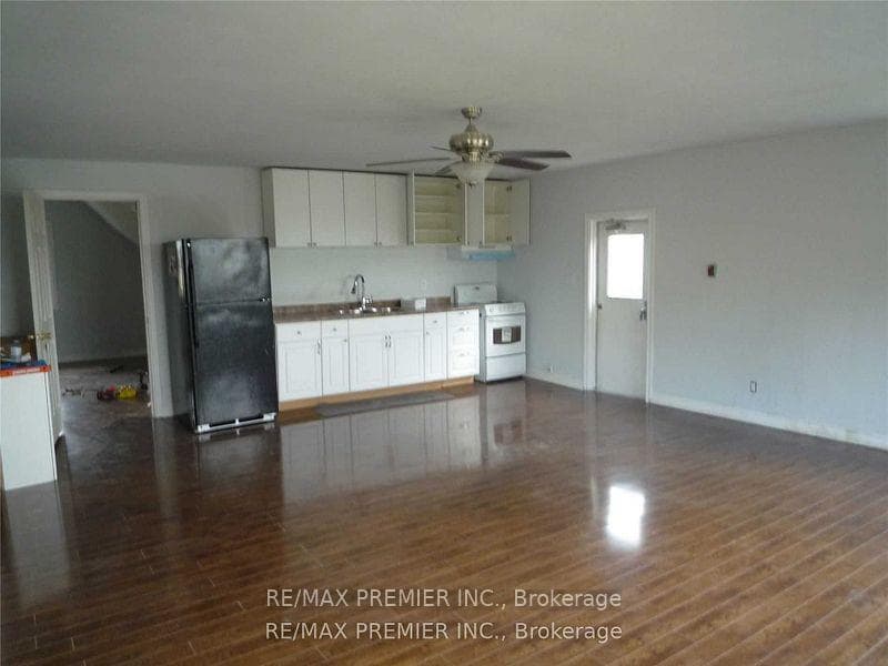 8066 Kipling Avenue Unit 3rd Flr photo 4