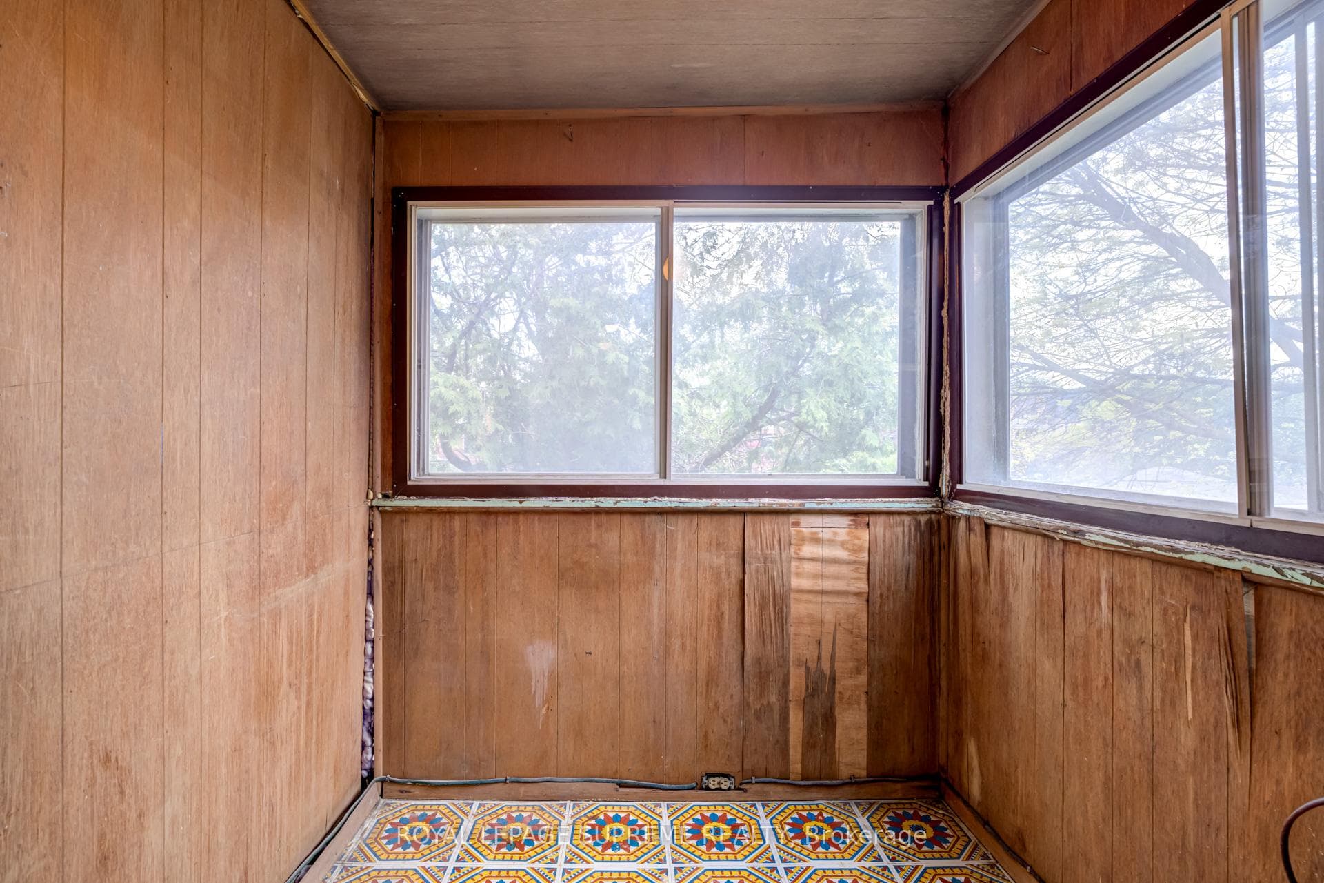 81 Wright Avenue photo 20