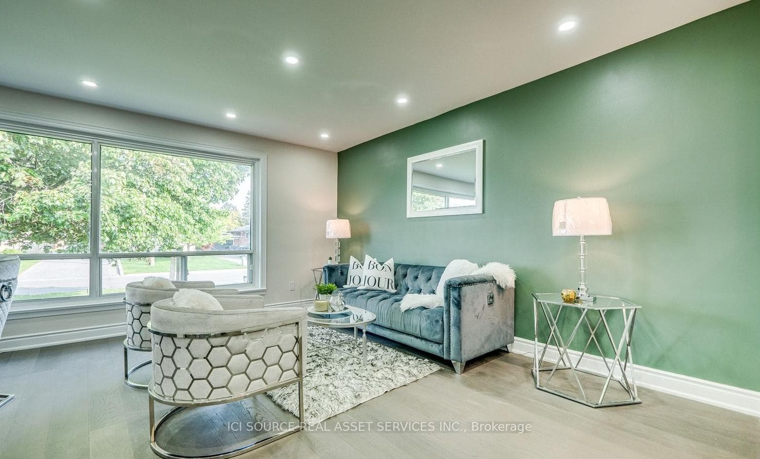 6 Jersey Avenue Unit Upper photo 3