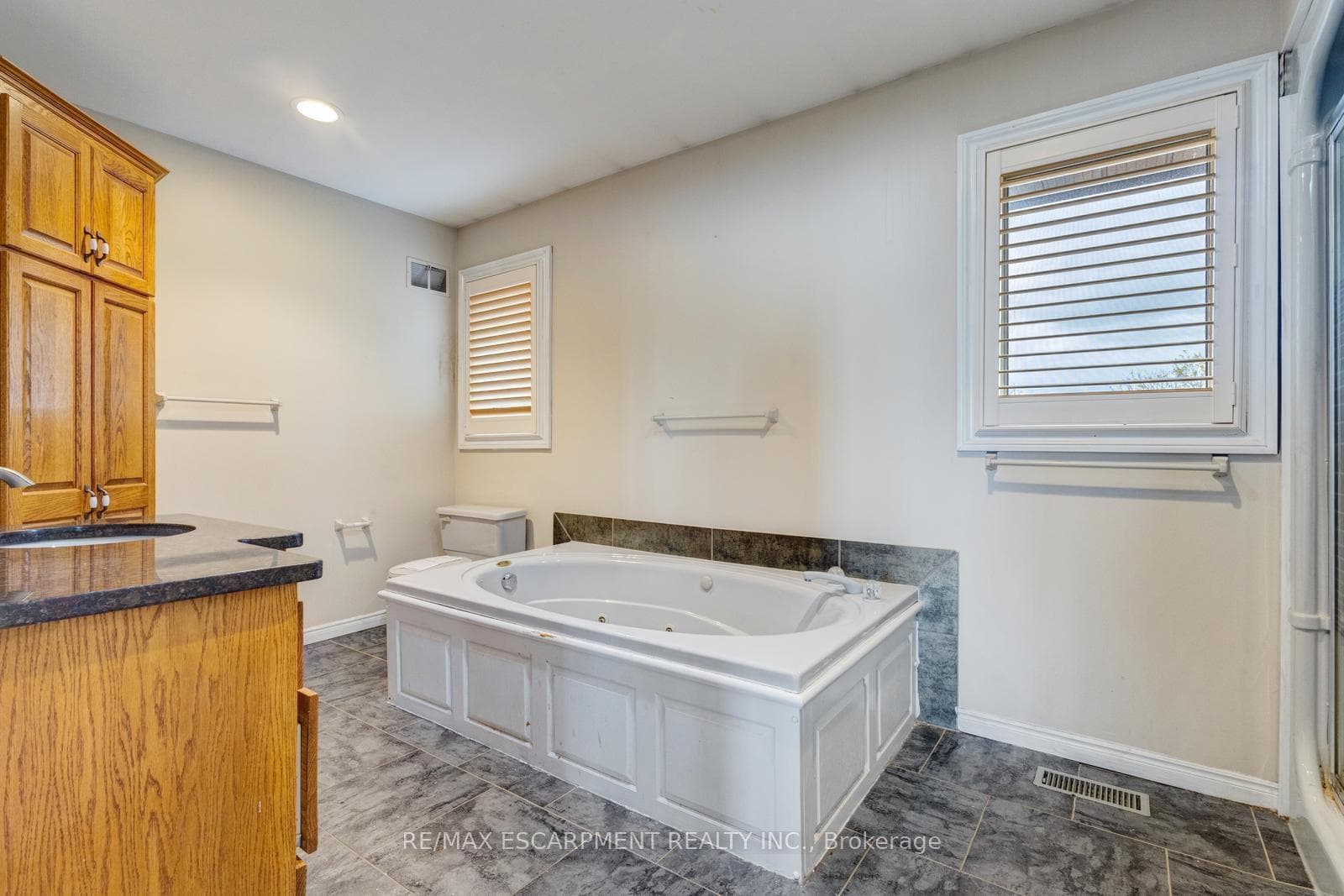 650 Sligo Road photo 25