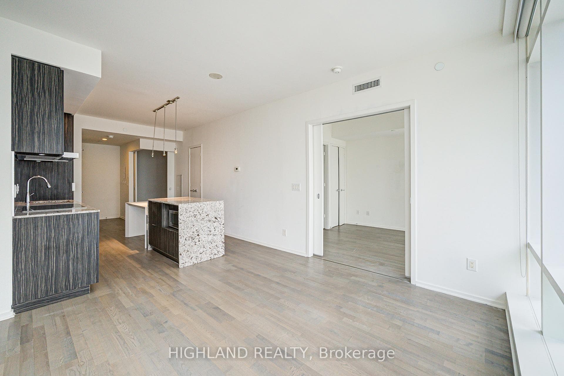 1 Bloor Street Unit 3709 photo 20