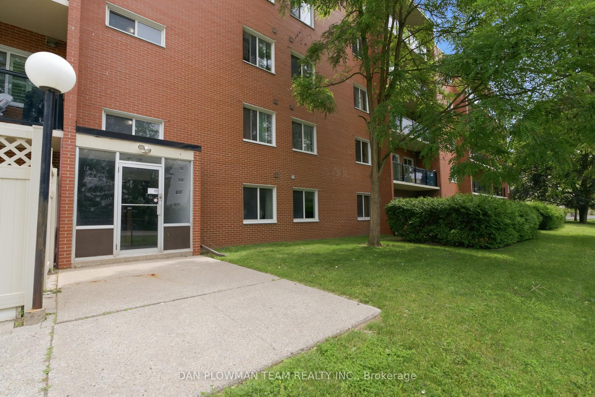 131 Taunton Road Unit 204 photo 6