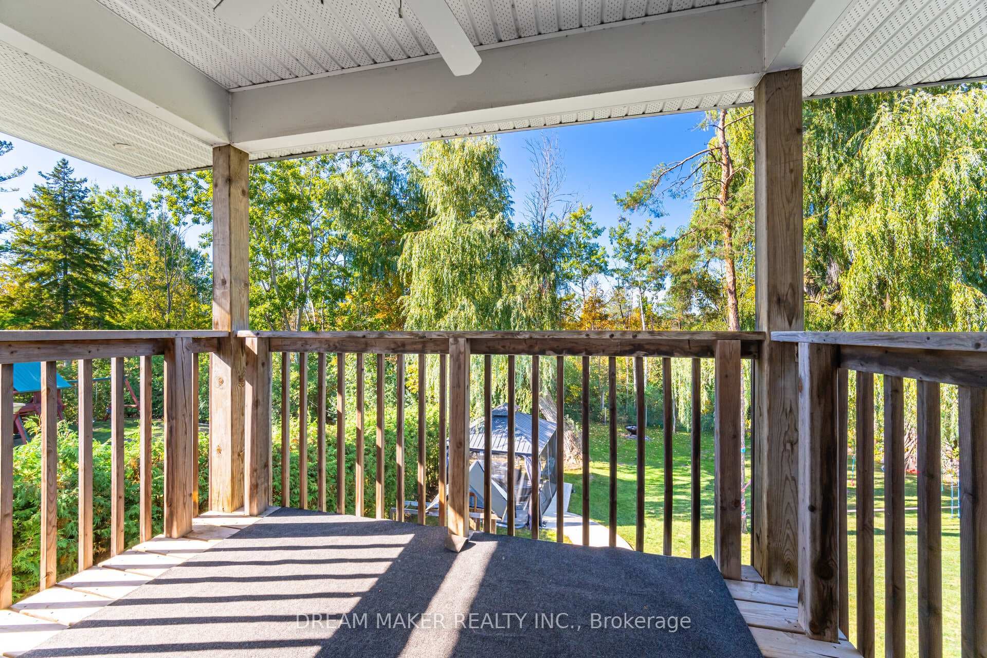 756 Third Avenue photo 29