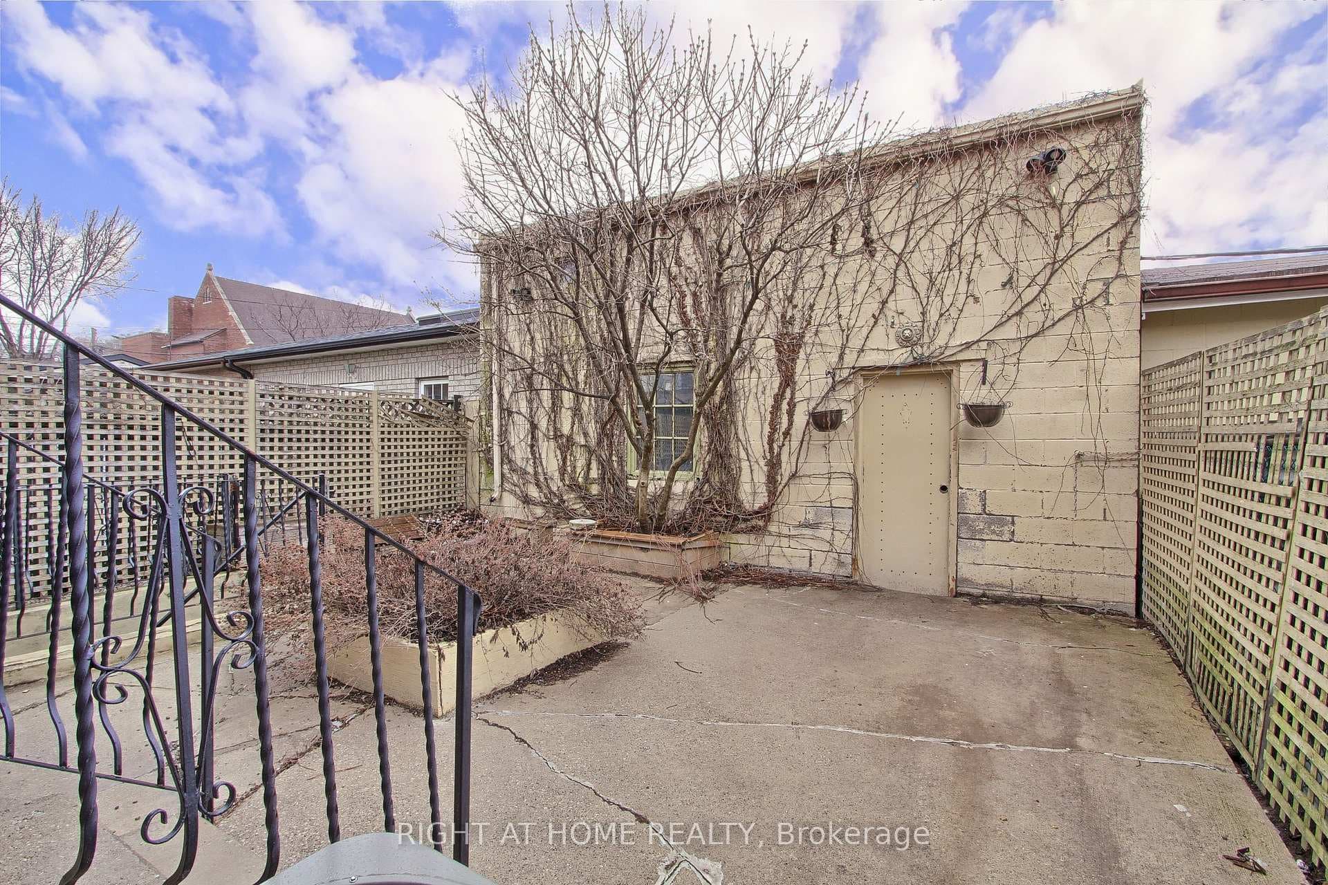 1201 Dovercourt Road Unit Unit 4 photo 14