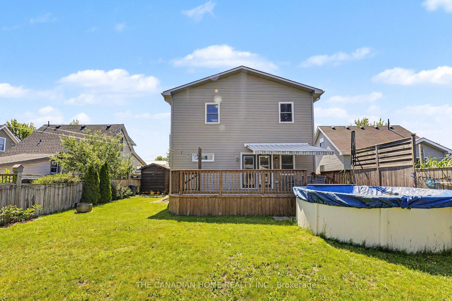 219 PICTON Street photo 34