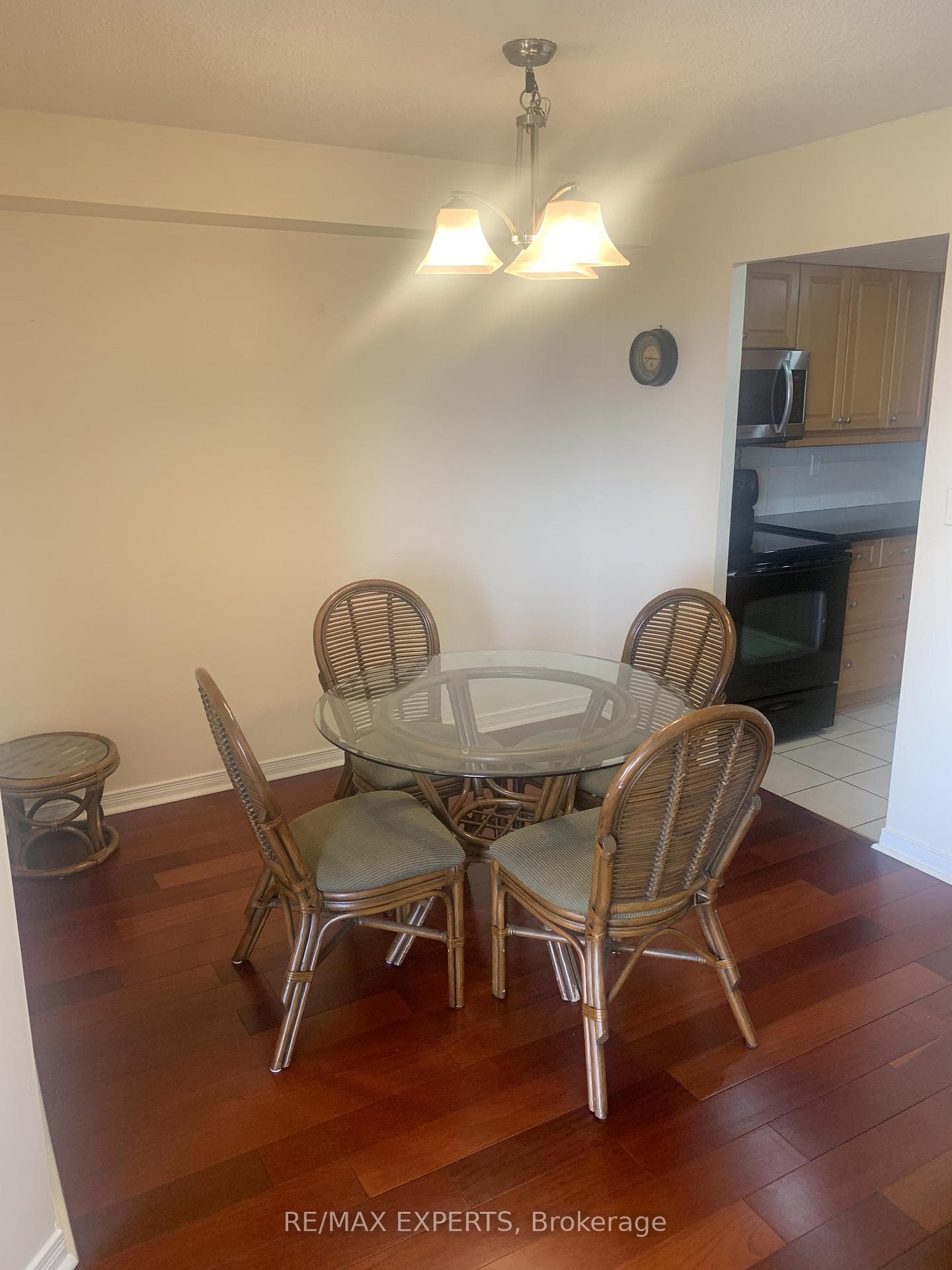 145 Hillcrest Avenue Unit 1102 photo 13