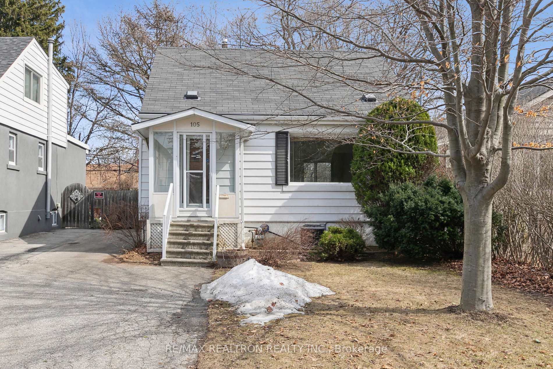 105 Brooklawn Avenue photo 1