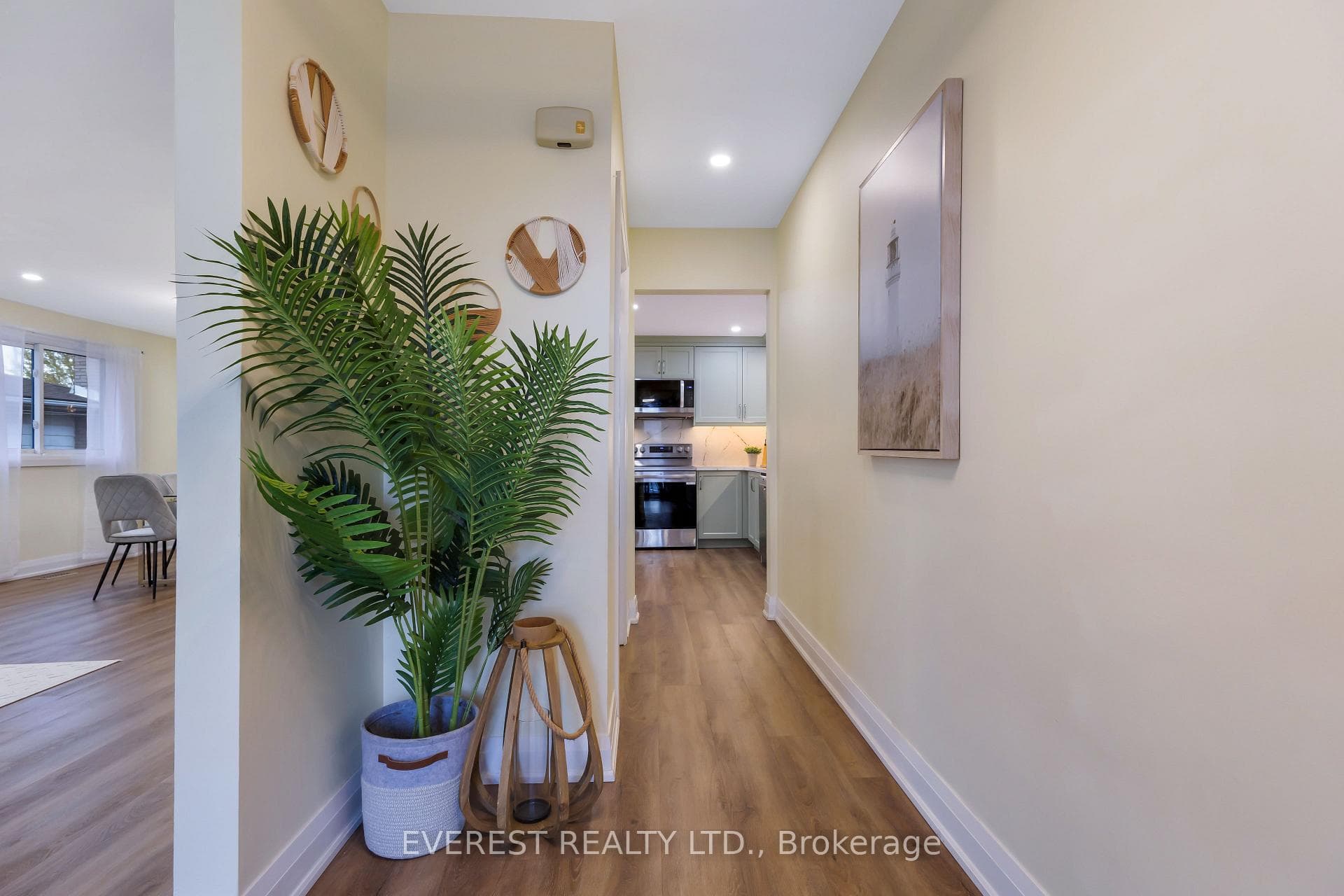 27 Lavina Crescent photo 10