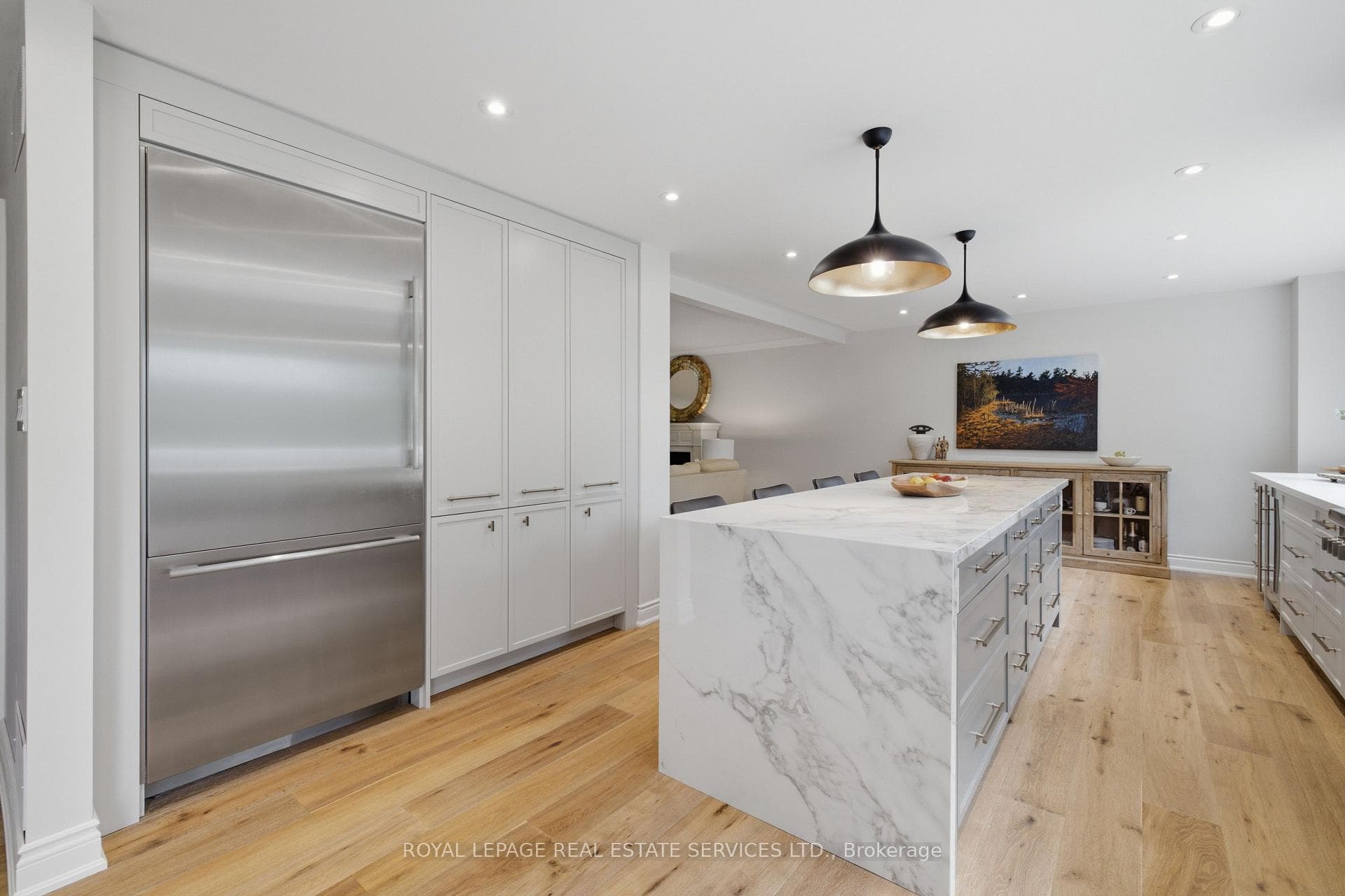 11 Regency Court photo 16