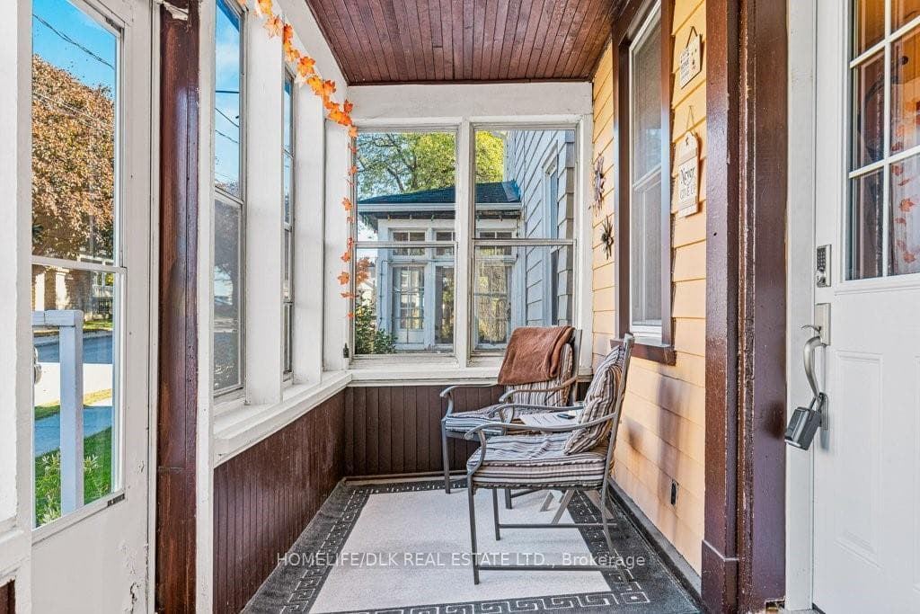 74 VICTORIA Avenue photo 4