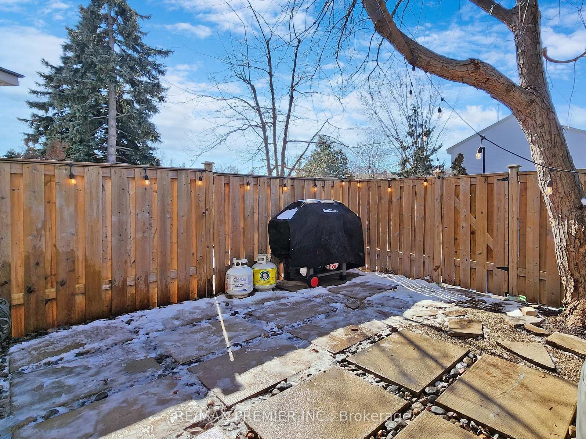 2779 Gananoque Drive Unit 3 photo 36