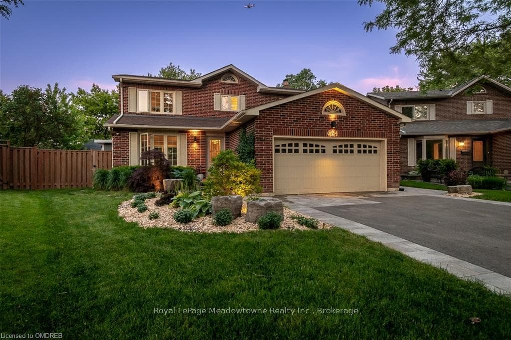 624 LYONS Court photo 9