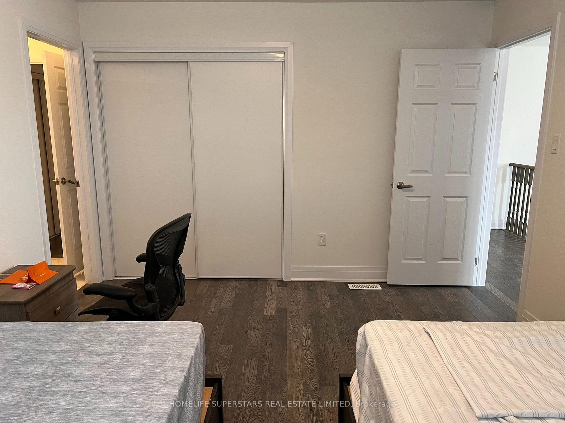 188 AVIRON Crescent photo 21