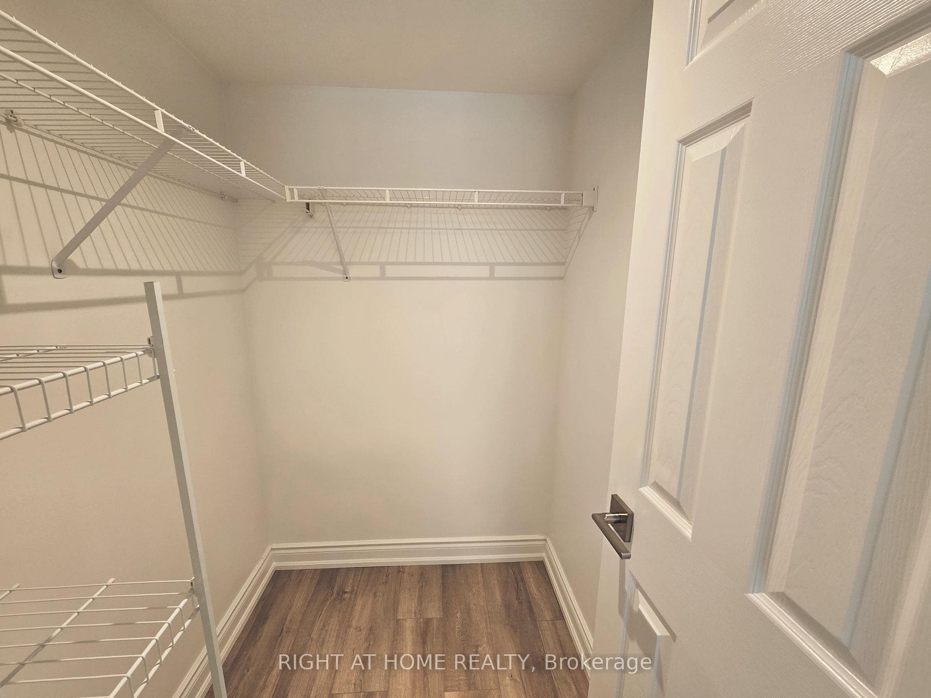 15 Greenview Avenue Unit 902 photo 18