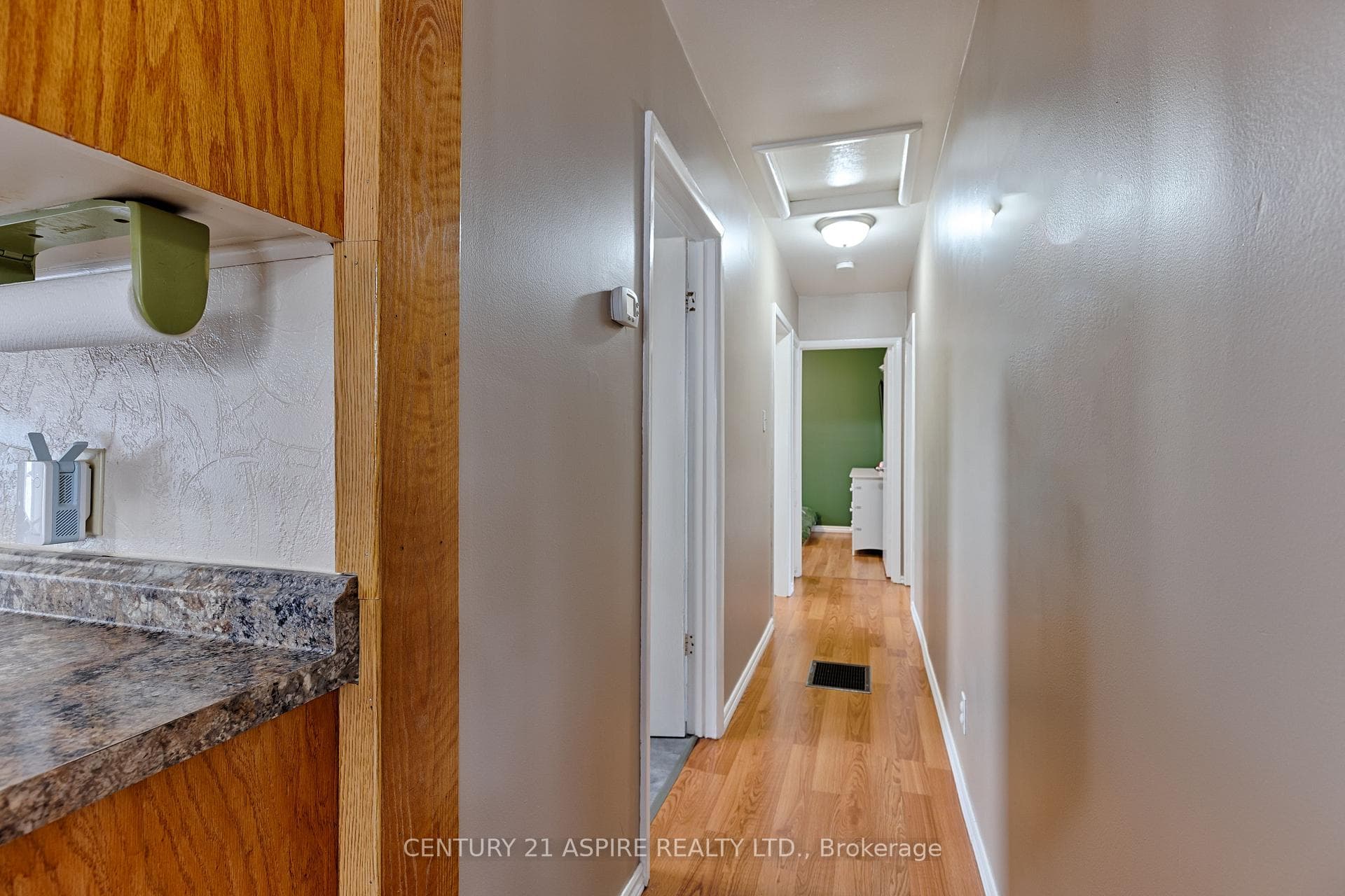 100 Ken Drive photo 19