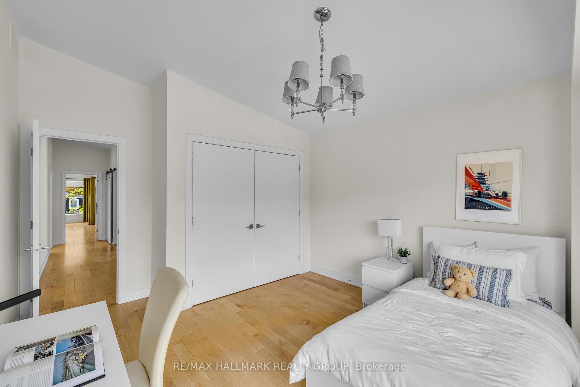 92 Grange Avenue photo 25
