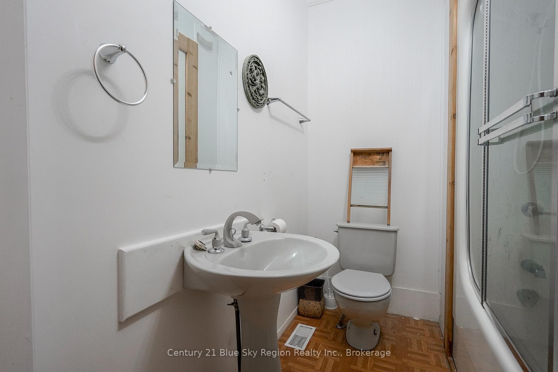 325 First Avenue photo 21