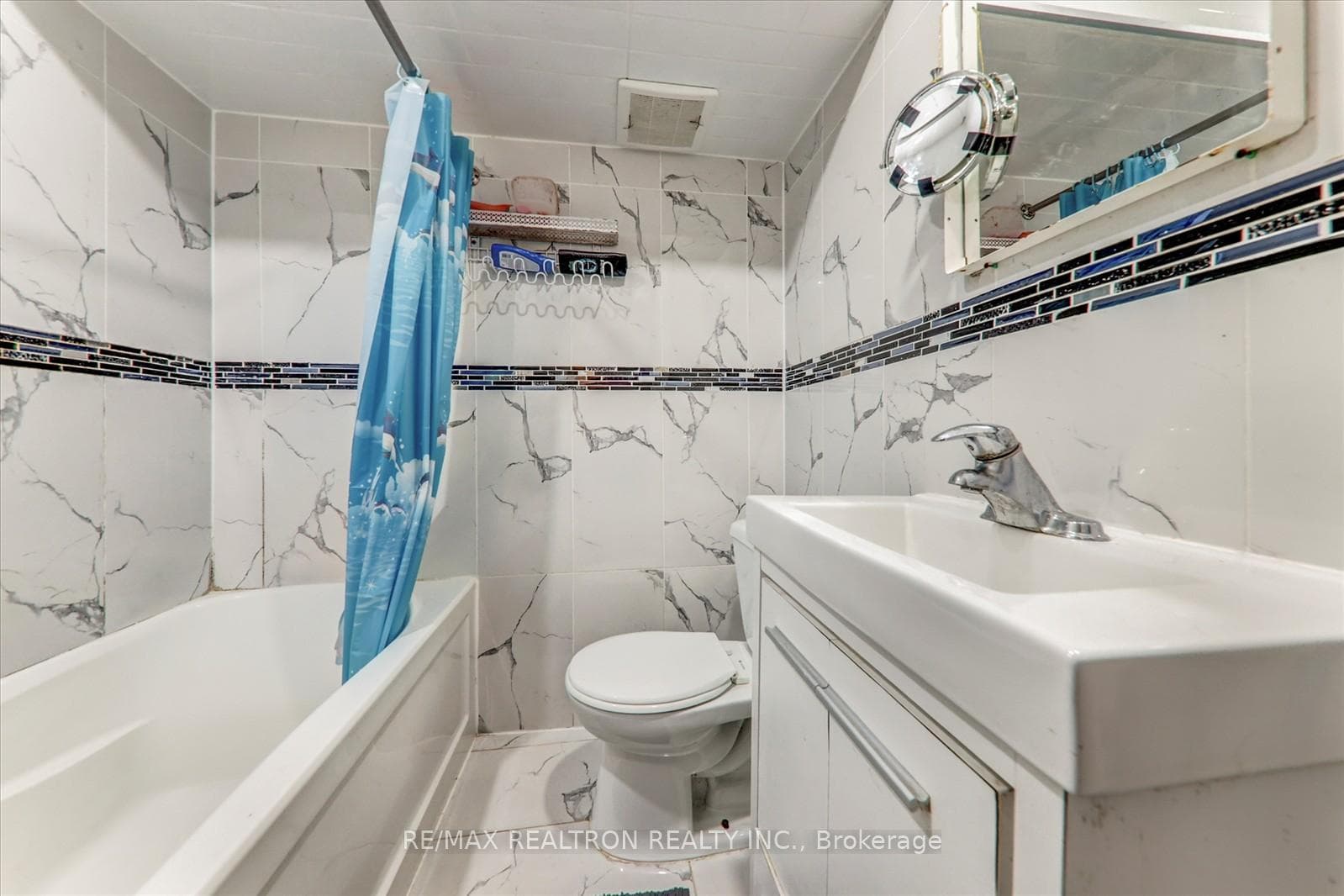 64 Crittenden Square photo 37