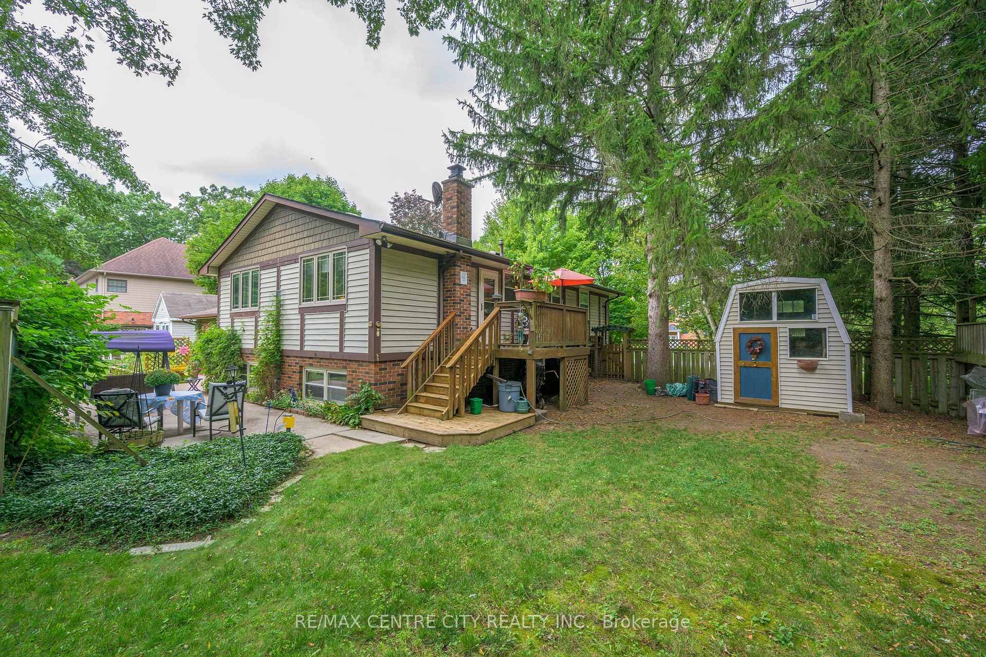 146 Union Avenue photo 29