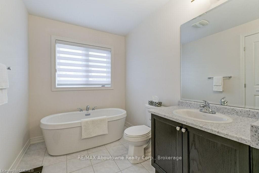 7 BEASLEY Grove photo 24