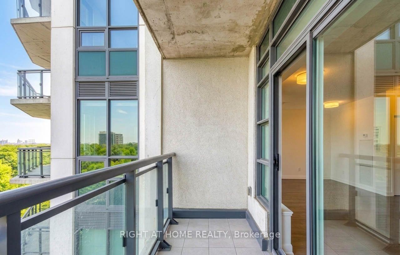 840 Queens Plate Drive Unit 704 photo 8