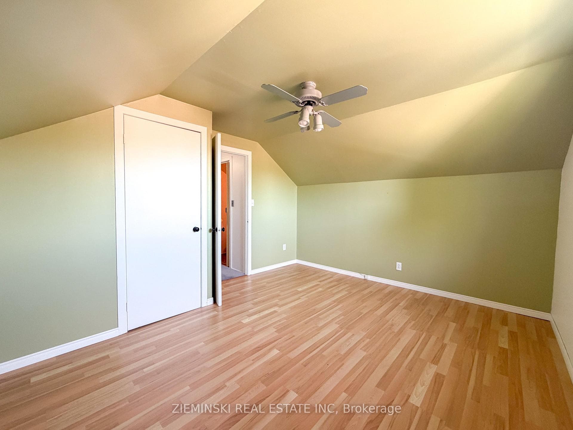 508 Marion Street photo 17