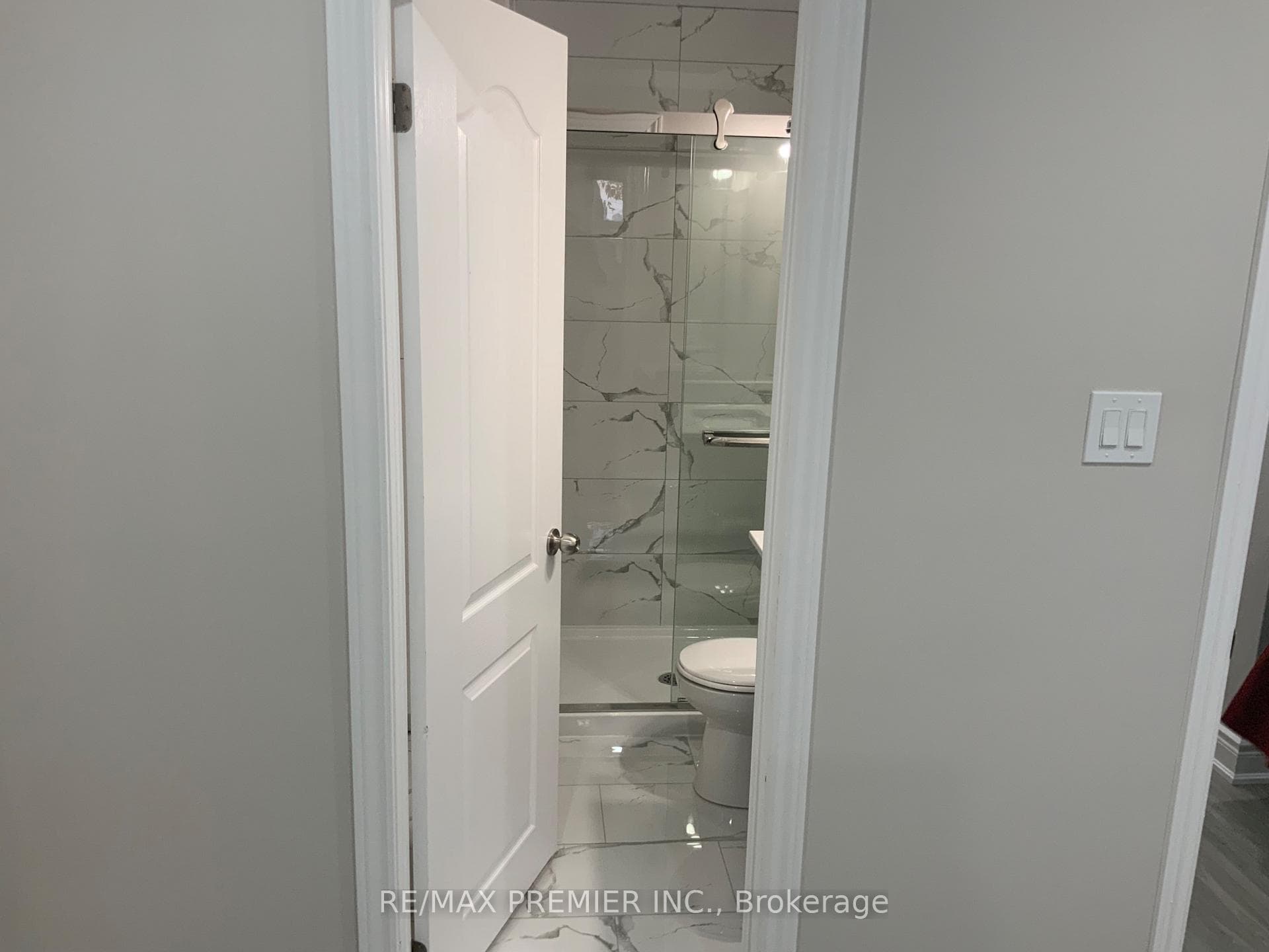 97 Duncanwoods Drive photo 11