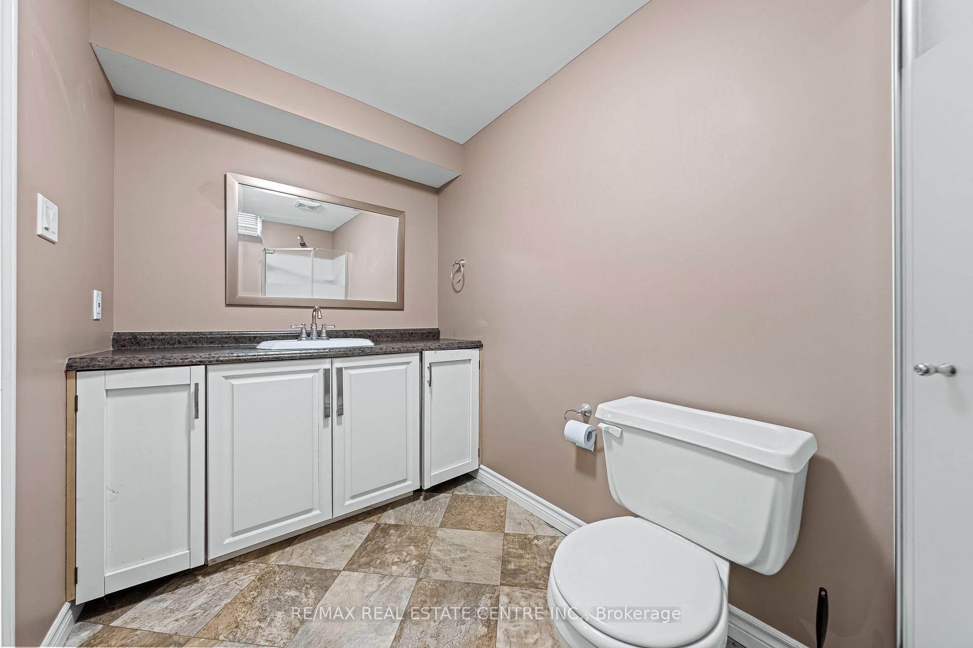 163 GLENVALLEY Drive photo 42