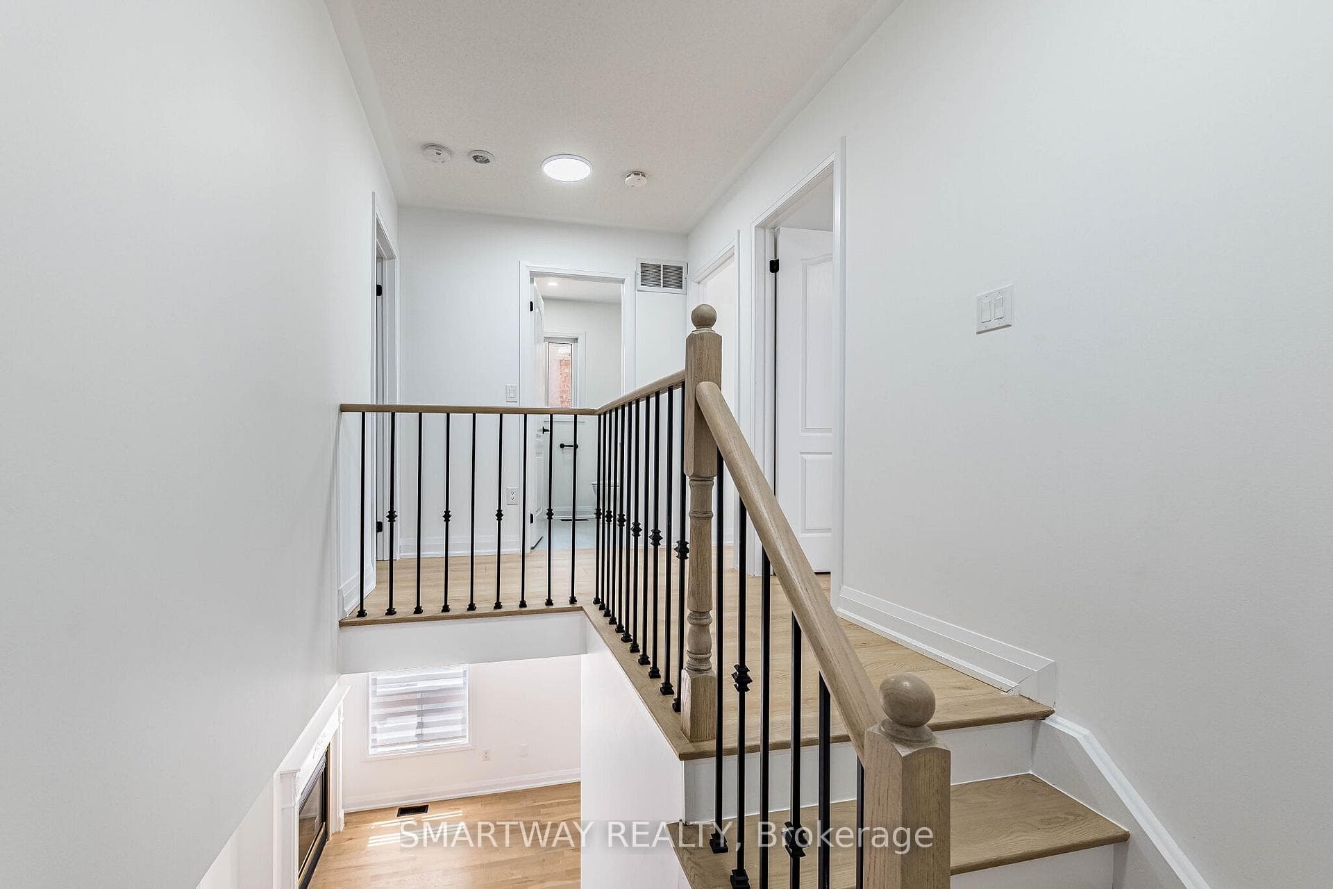38 Lockburn Crescent photo 19