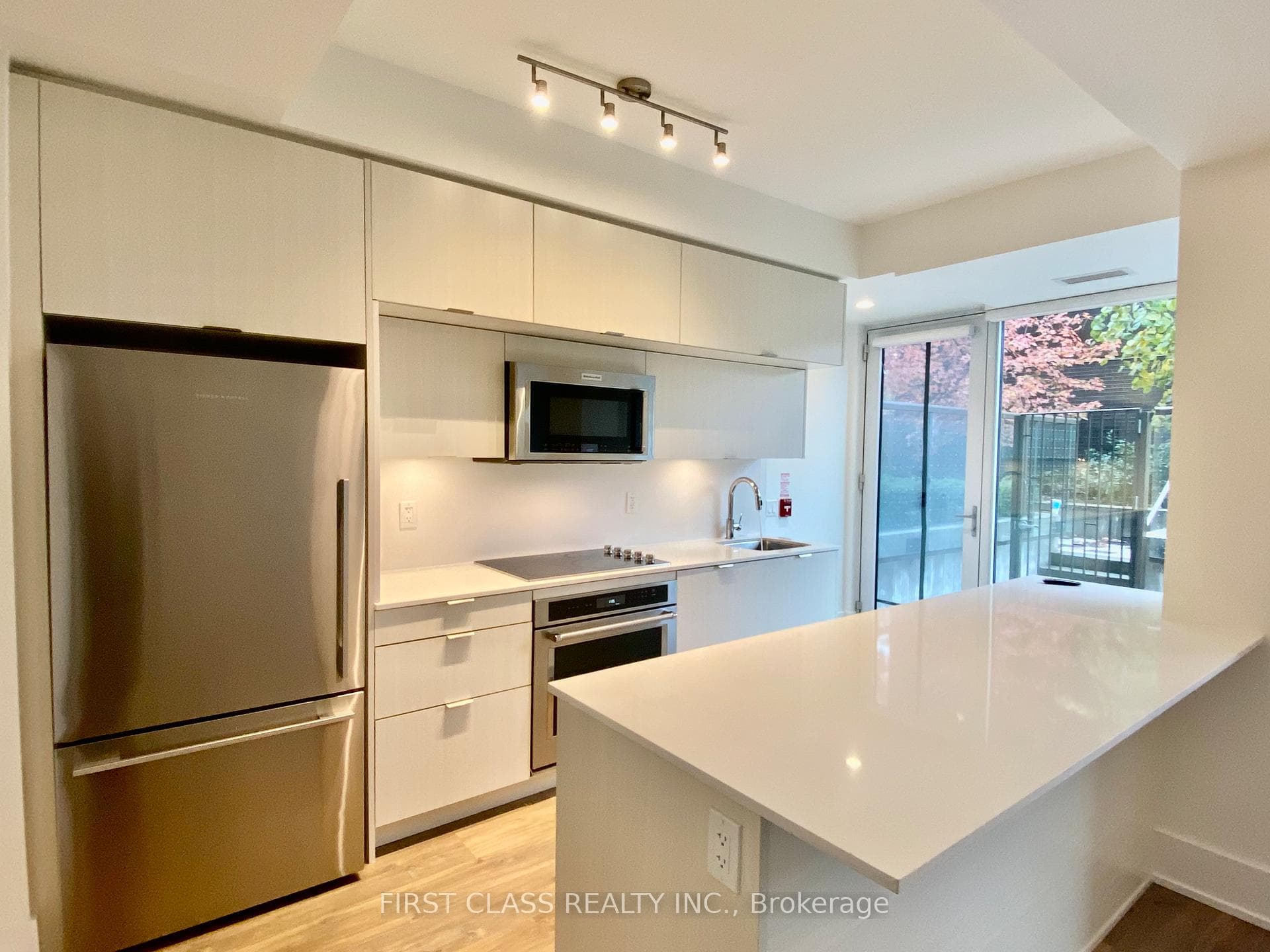 80 Vanauley Street Unit 119 photo 12