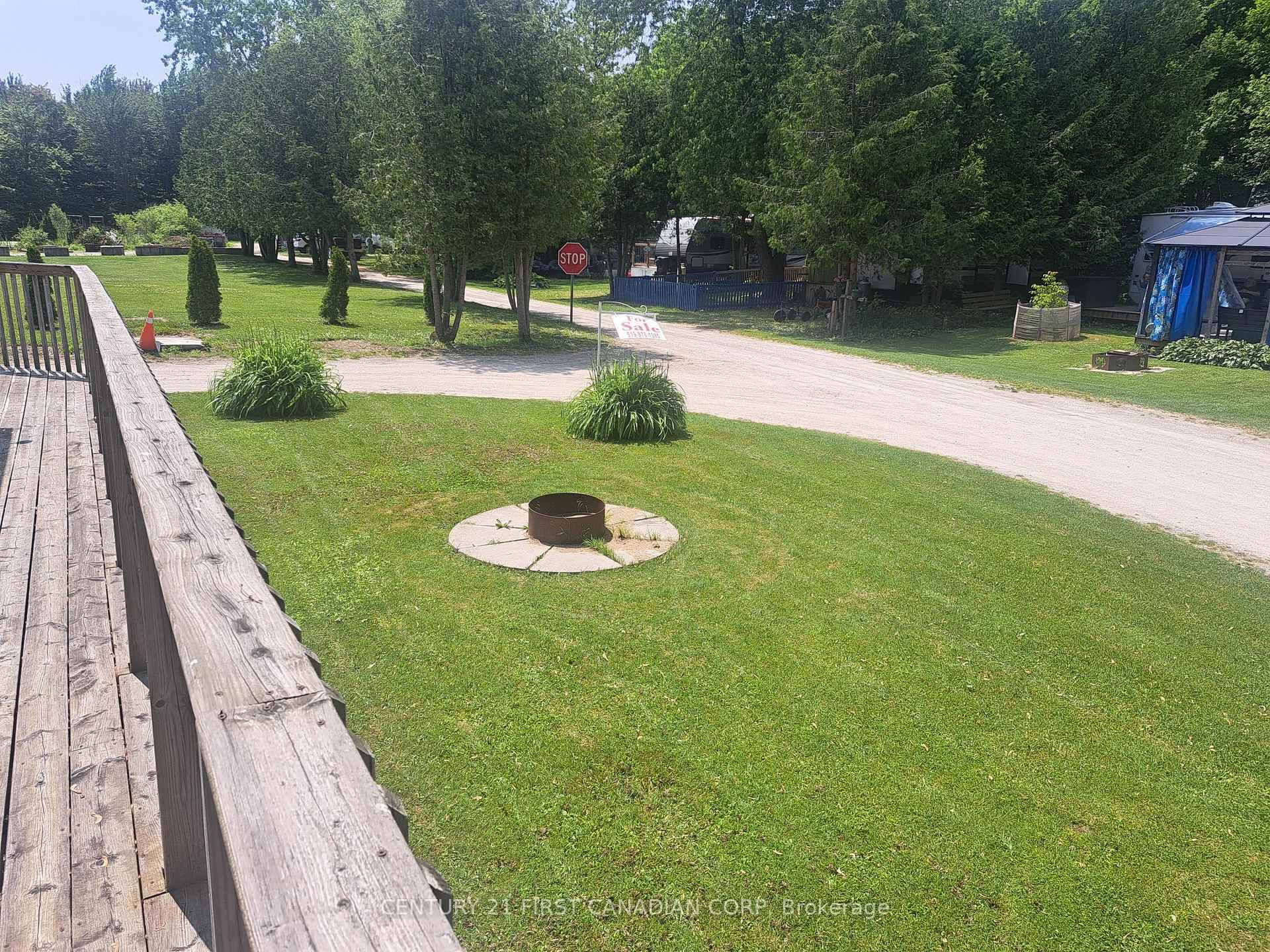 256440 Sunova Crescent Unit 501 photo 12