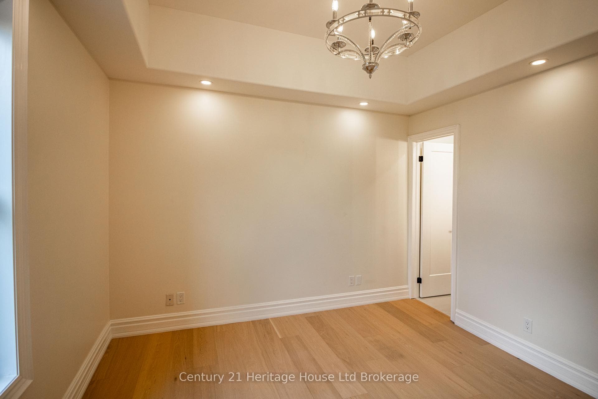 152 Blandford Street Unit Part 2 photo 24