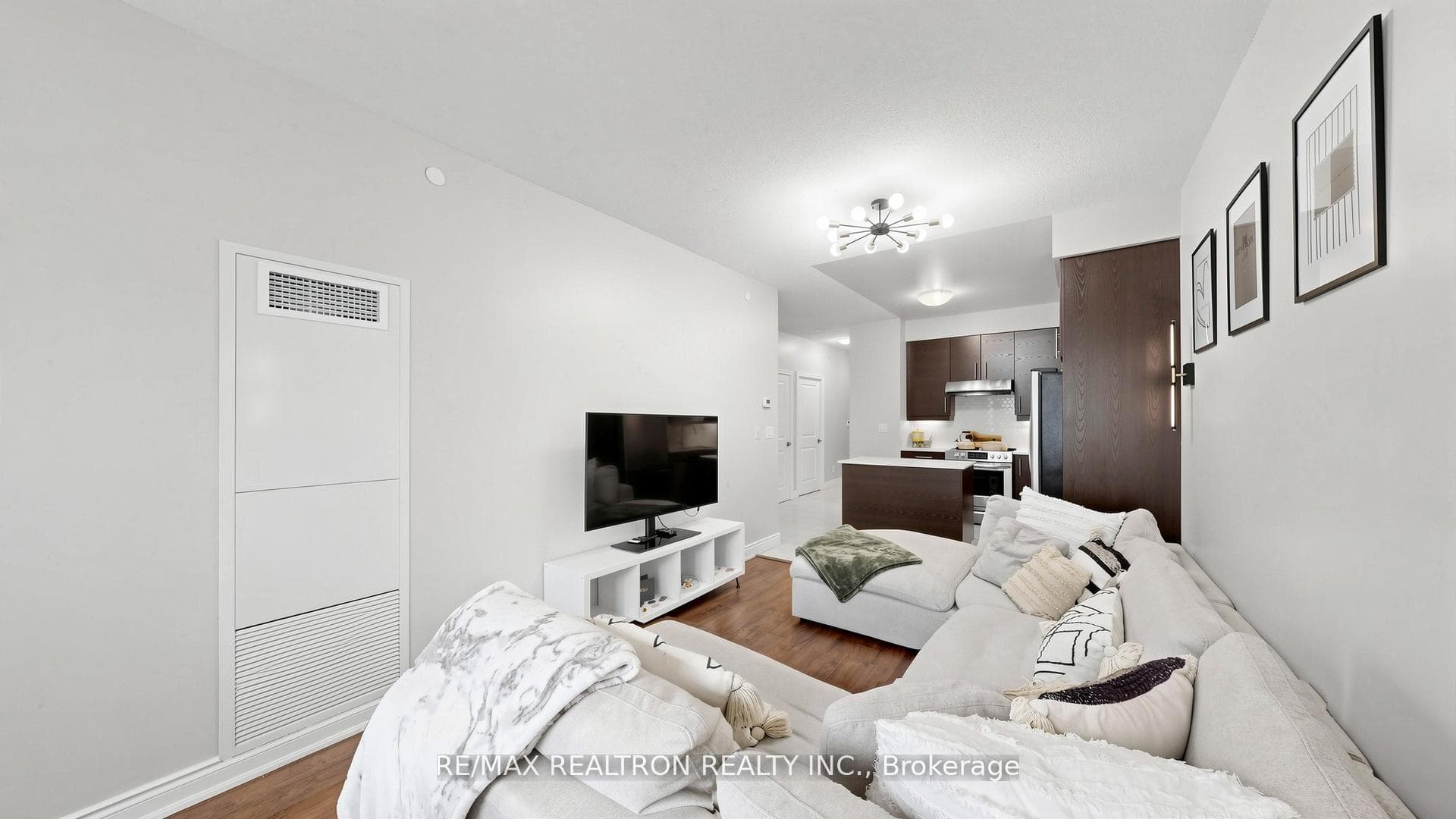 277 South Park Road Unit 203 photo 13
