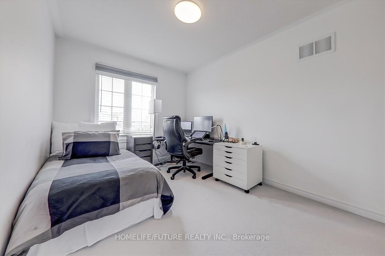 56 Stargazer Crescent photo 24